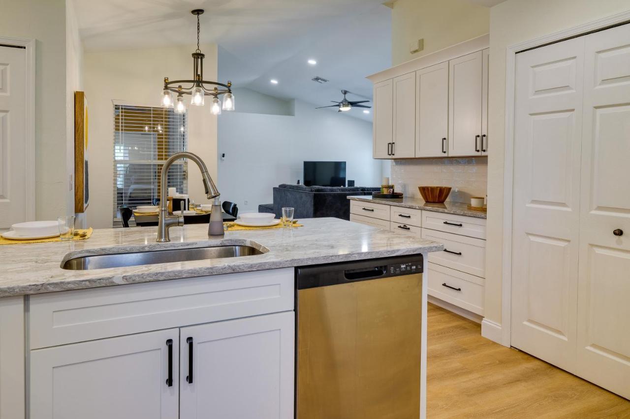 Pet-Friendly Cape Coral Vacation Rental With Lanai! Bagian luar foto